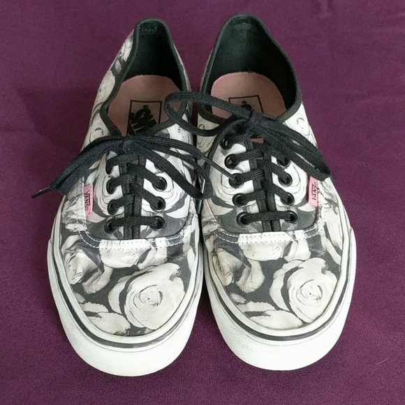 black and white rose vans
